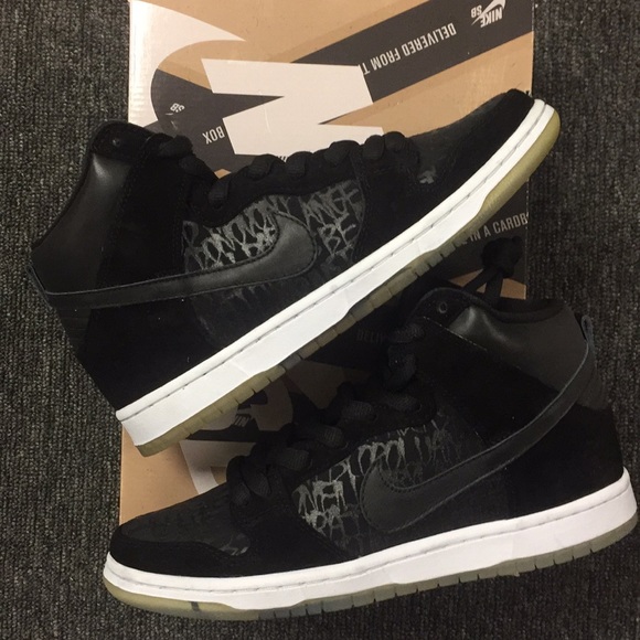 nike sb neckface